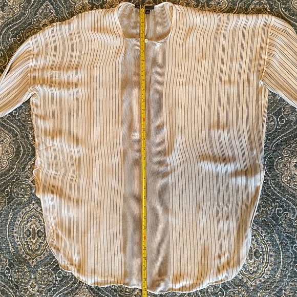 Vince Cream w/Black Variegated Stripes Tunic Blouse, Size Medium - Picture 5 of 8